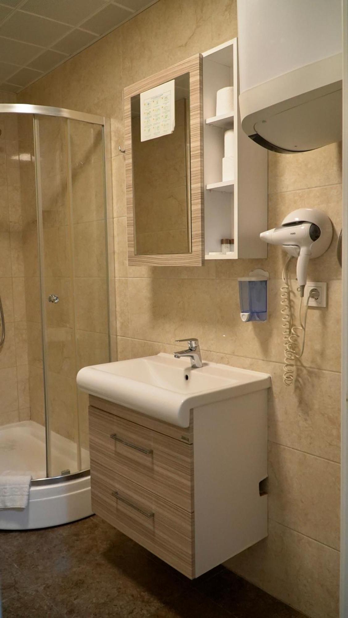 Skyport Istanbul Hotel Ngoại thất bức ảnh
